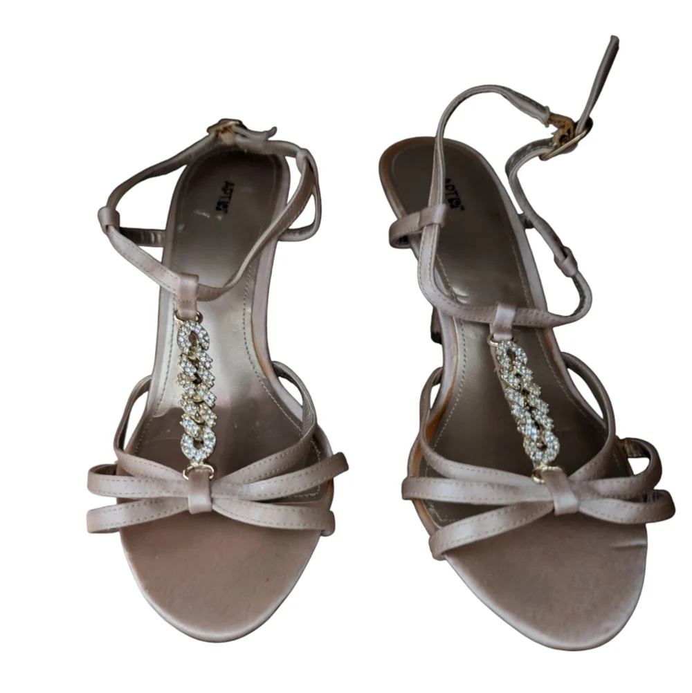 Apt. 9 Tan Strappy Sandals for Dressy Occasions